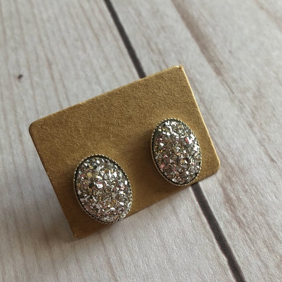 Silver Oval Chunky Druzy Stud Earrings! - Picture 2 of 6